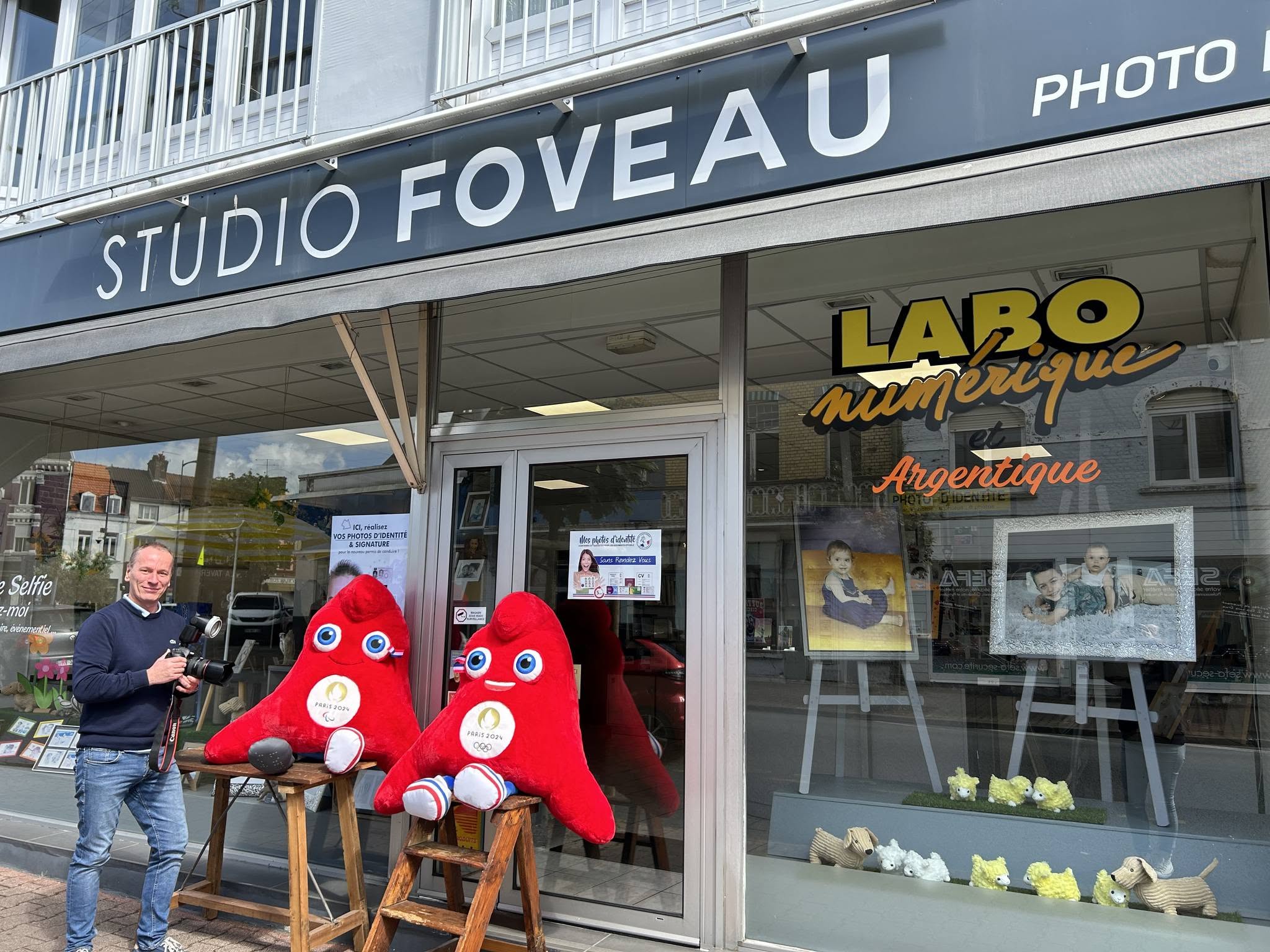 Devanture du Studio Foveau à Calais